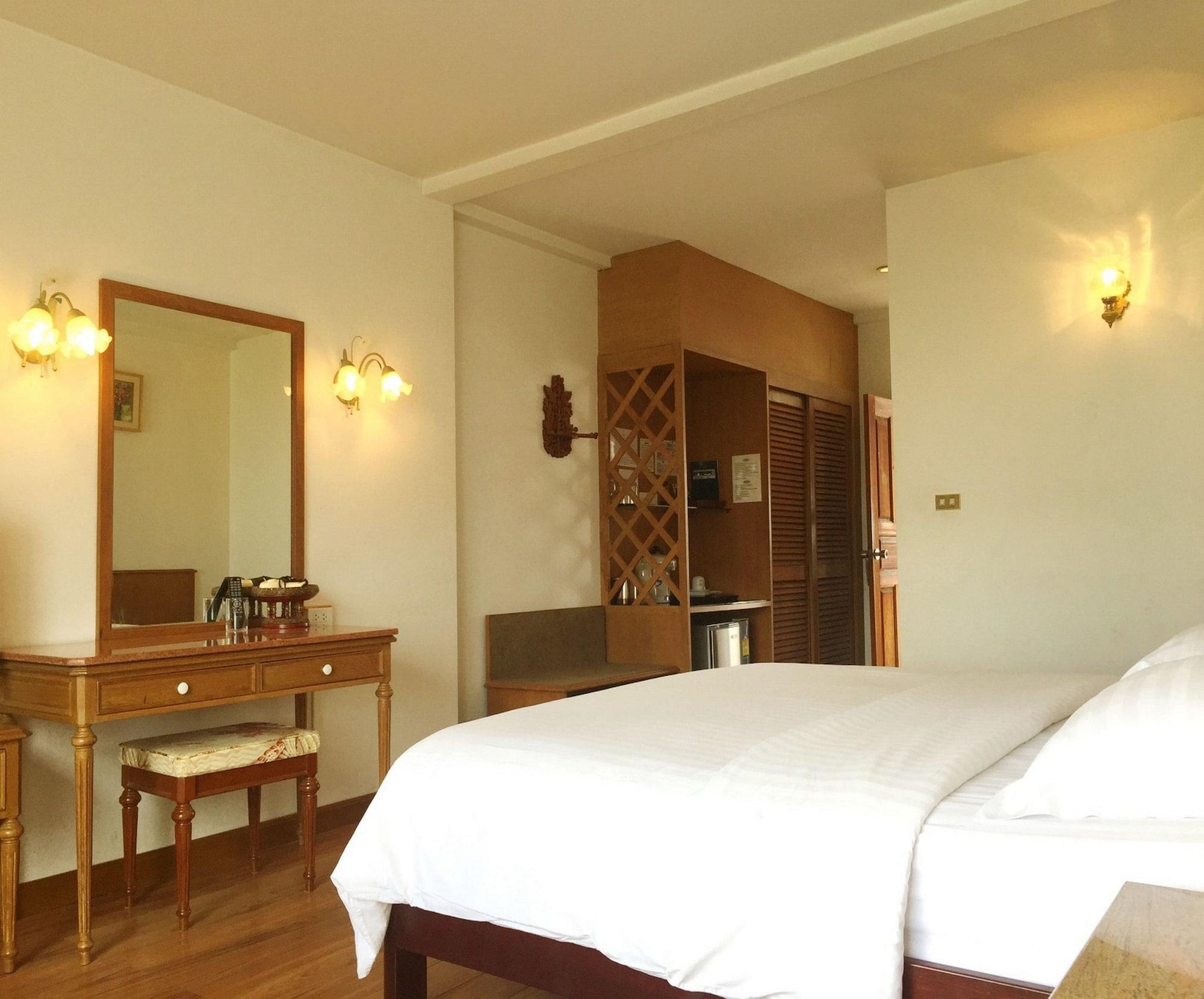 Sirin Hotel Хуа Хин Экстерьер фото