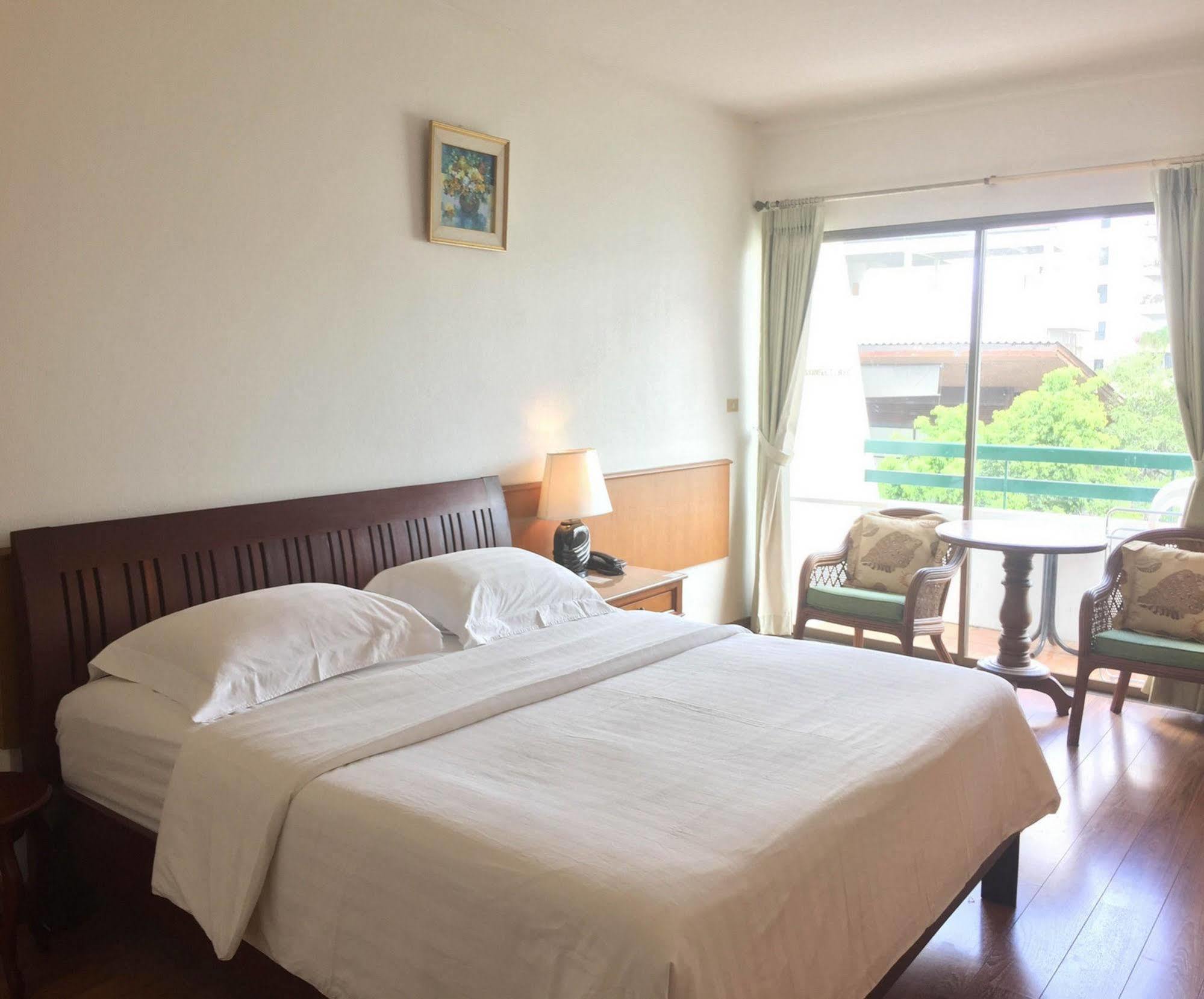 Sirin Hotel Хуа Хин Экстерьер фото